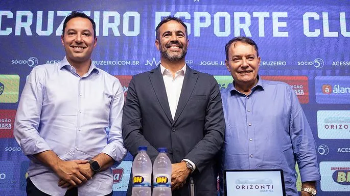 Artur Jorge no Cruzeiro. Foto: Gustavo Aleixo/Cruzeiro