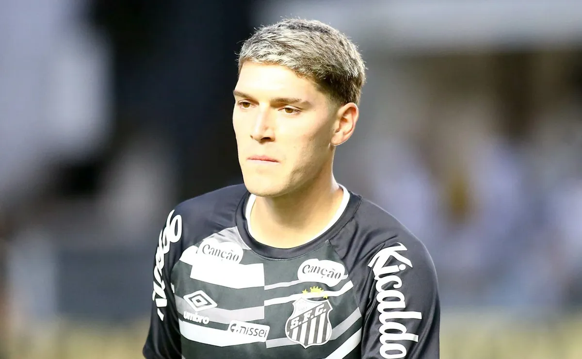 Rollheiser fará função de Neymar no Santos e ganha chance como ‘camisa 10’ contra o Bahia