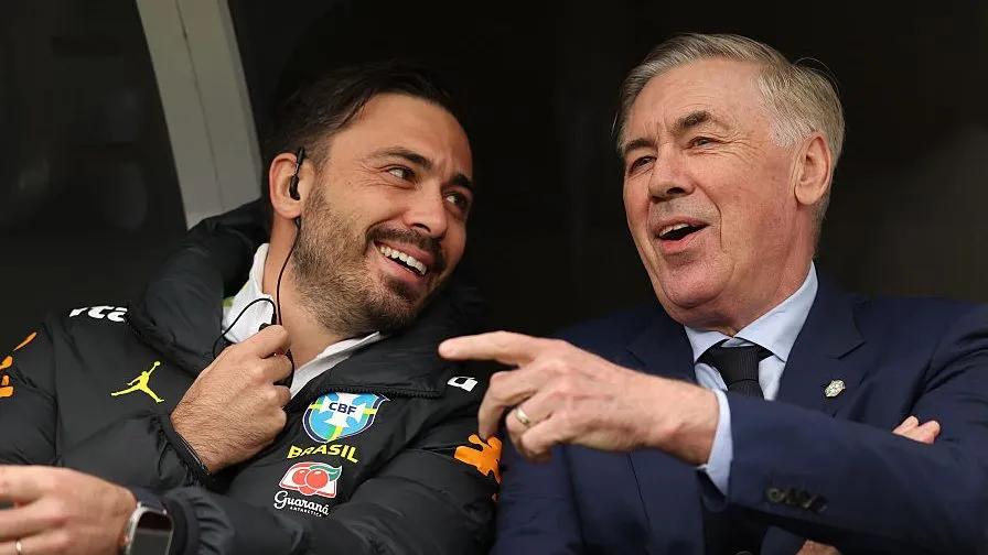 Davide e Carlo Ancelotti. Foto: Maddie Meyer/Getty Images