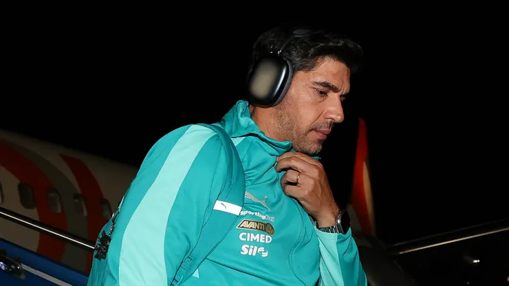 Delegação do Palmeiras demorou mais que o habitual para voltar a São Paulo de viagem da Colômbia - Foto: Cesar Greco/Palmeiras/by Canon