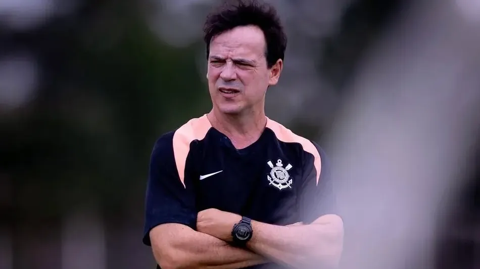 Diniz em treino do Corinthians. Foto: Rodrigo Coca / Corinthians