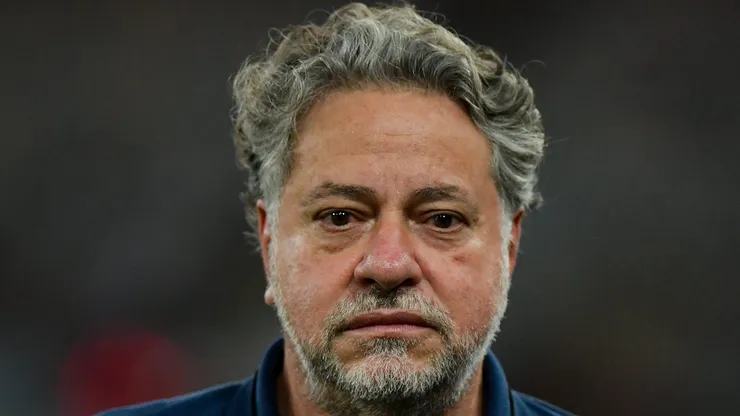 Julio Casares presidente do Sao Paulo antes da partida contra o Flamengo no estadio Maracana pelo campeonato Brasileiro A 2024. Foto: Thiago Ribeiro/AGIF