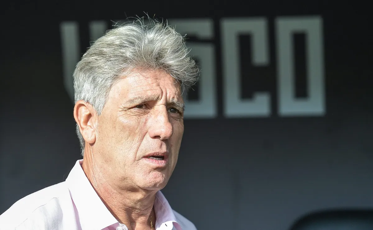 Arboleda, do São Paulo, é reprovado por Renato Gaúcho no Vasco enquanto não resolver seus problemas