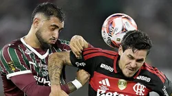 Pedro jogador do Flamengo disputa lance com Martinelli jogador do Fluminense durante partida no estadio Maracana pelo campeonato Carioca 2026. Foto: Alexandre Loureiro/AGIF