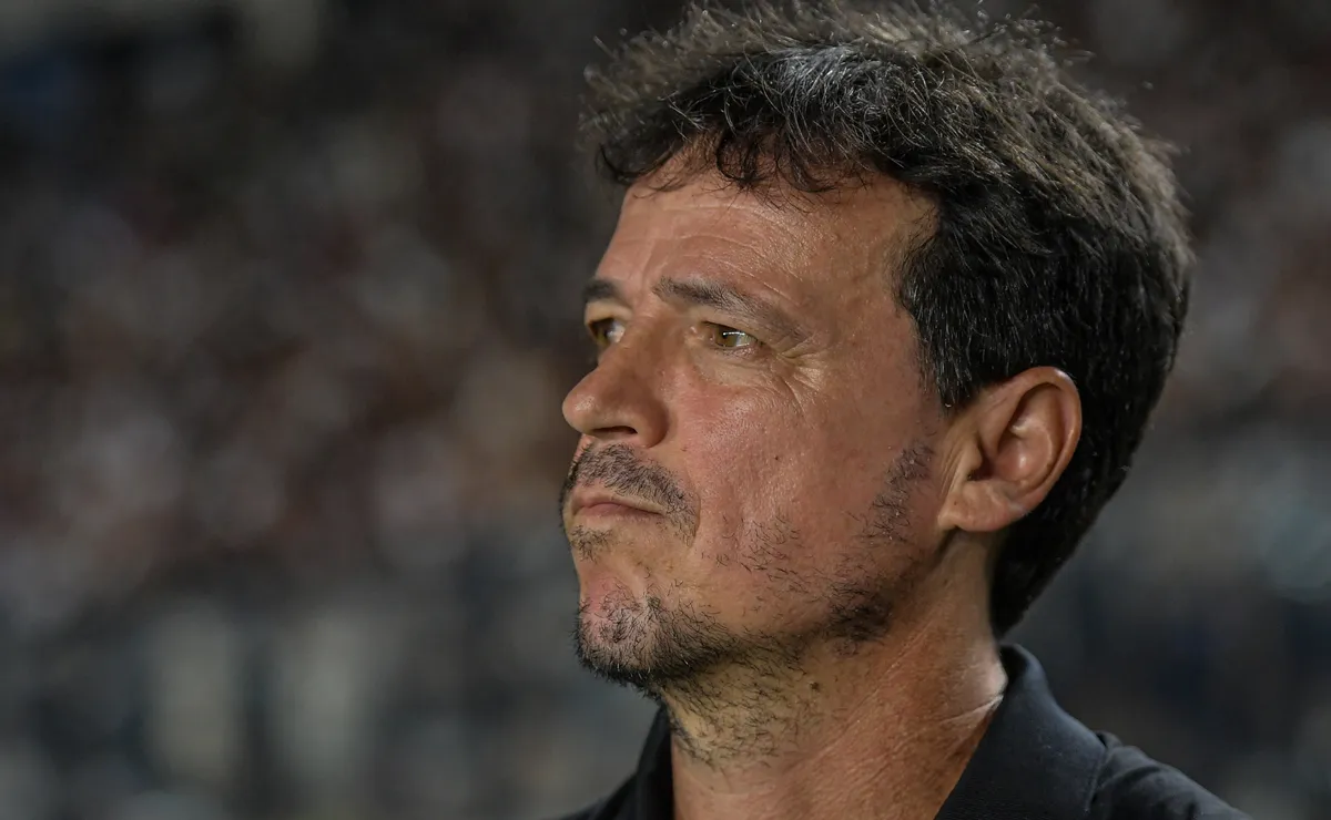 Escalação do Corinthians: Fernando Diniz define time titular com Kayke contra o Palmeiras