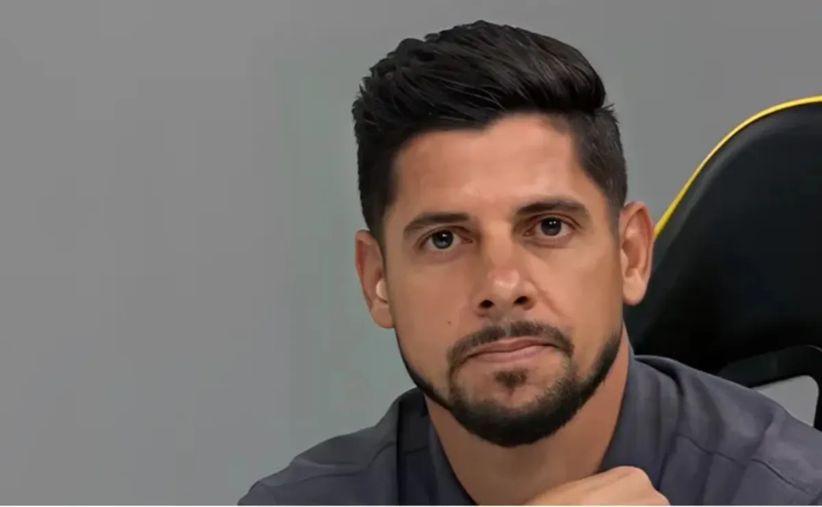 Corinthians x Palmeiras: Cicinho faz alerta e prevê goleada alviverde no Dérbi Paulista