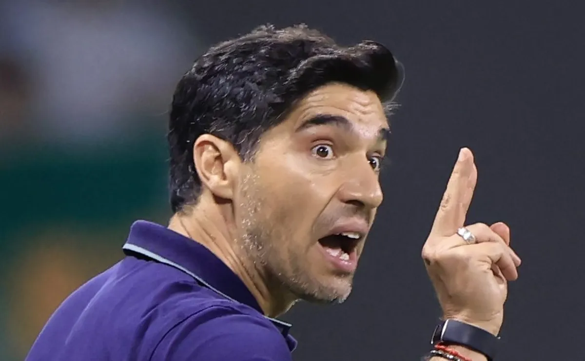 Palmeiras tem pedido negado no STJD e Abel Ferreira segue suspenso diante do Corinthians