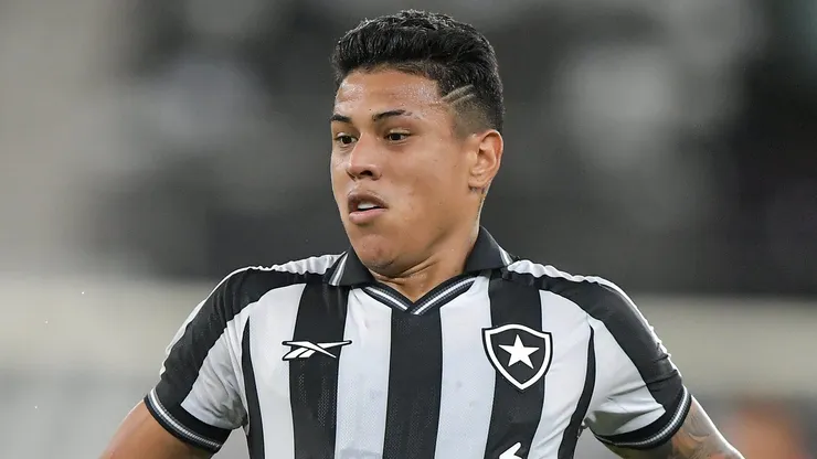 Lance envolvendo Matheus Martins poderia ter mudado o jogo a favor do Glorioso