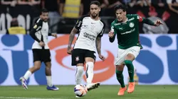 Matheus jogador do Corinthians disputa lance com Gustavo Gomez jogador do Palmeiras durante partida no estadio Arena Corinthians pelo campeonato Paulista 2026. Foto: Marcello Zambrana/AGIF
