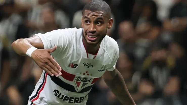André Silva não foi bem em derrota do São Paulo.