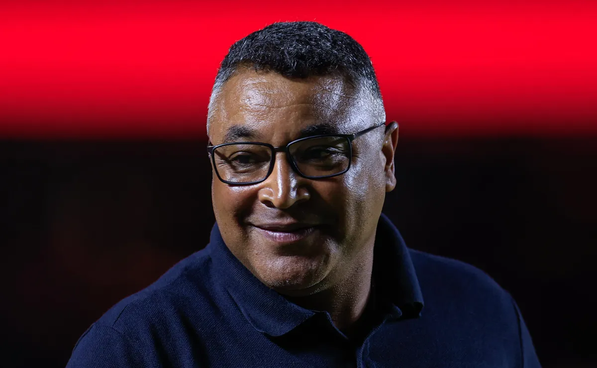 Roger Machado ‘sofre’ com ineficiência dos jogadores e infantilidade de Lucas Ramón