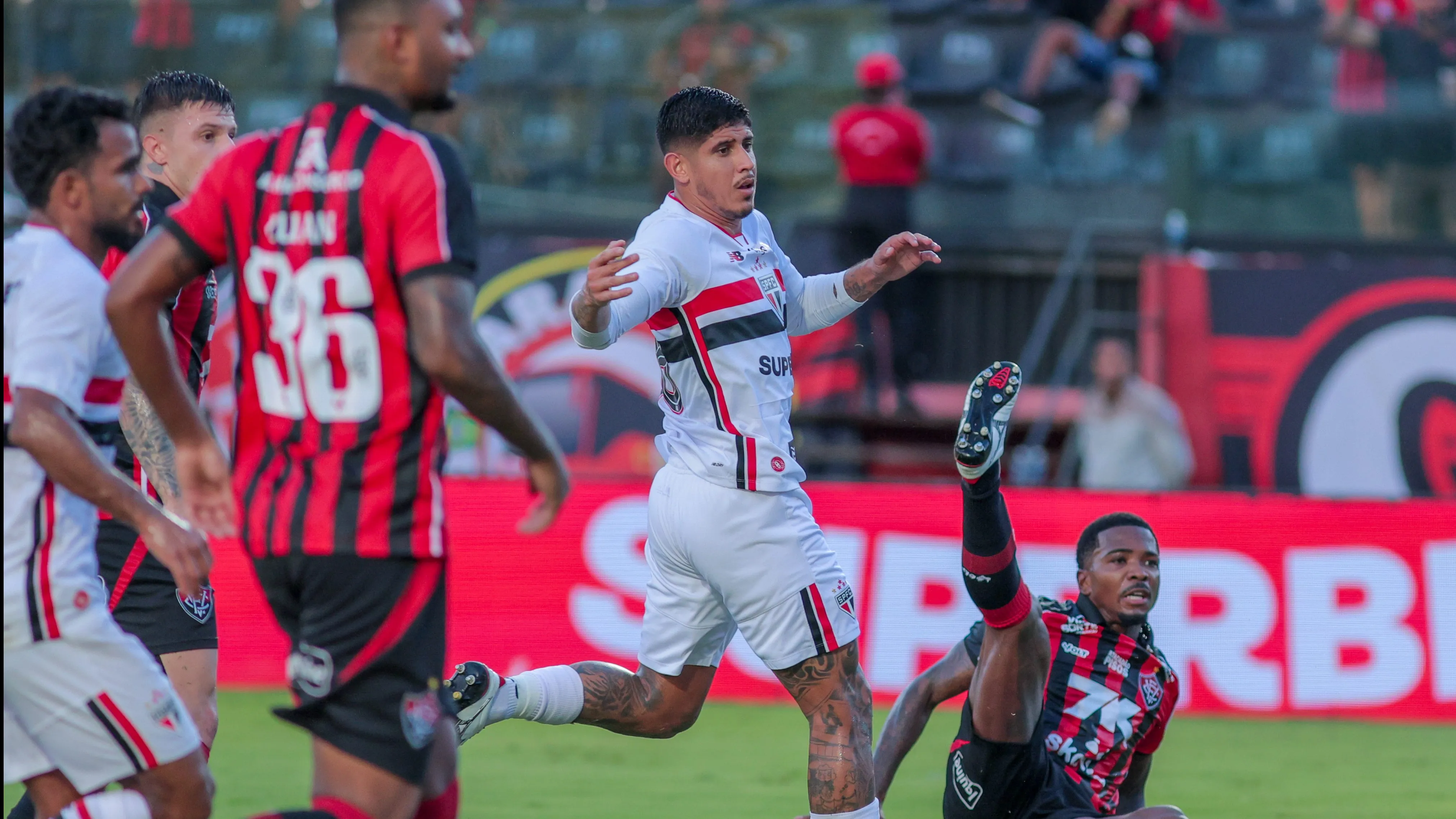 São Paulo X Vitória. Foto: Márcio José/AGIF