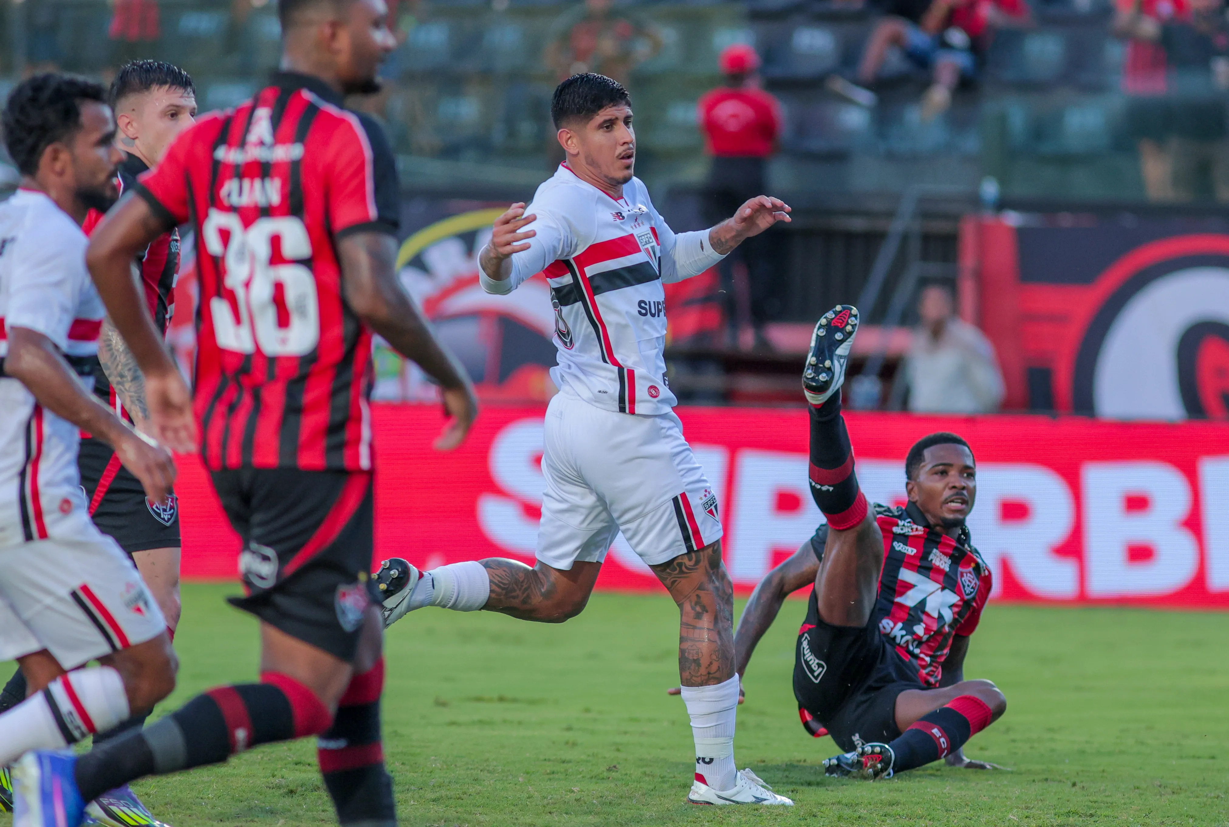 São Paulo perde para o Vitória no Barradão. Foto: Marcio Jose/AGIF
