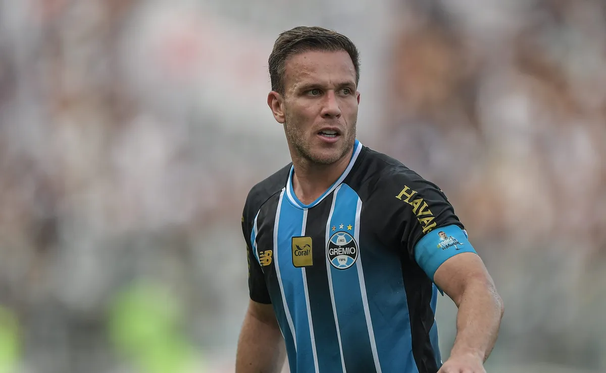 Palmeiras não se movimenta por Arthur, do Grêmio, e esfria possibilidade de contratação