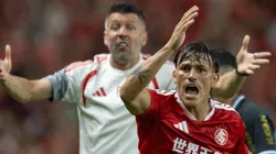 Bernabéi reclama em lance do Gre-Nal 452 disputado no Beira-Rio Foto: Liamara Polli/AGIF