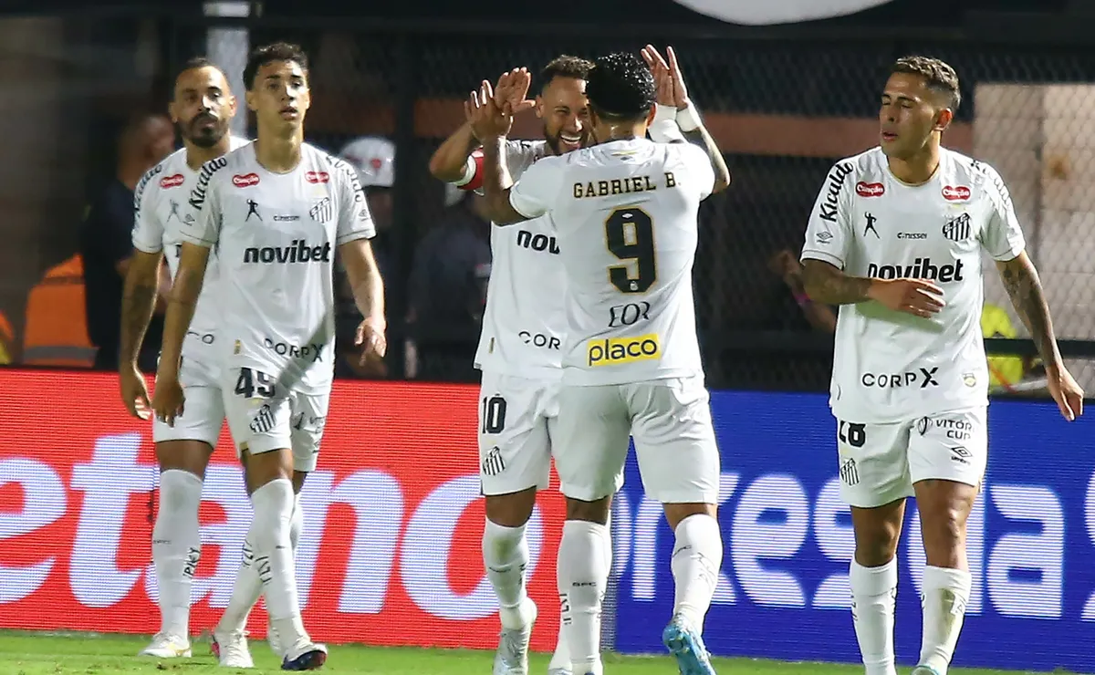 Santos cresce no segundo tempo, pressiona o Atlético-MG e garante vitória no Campeonato Brasileiro