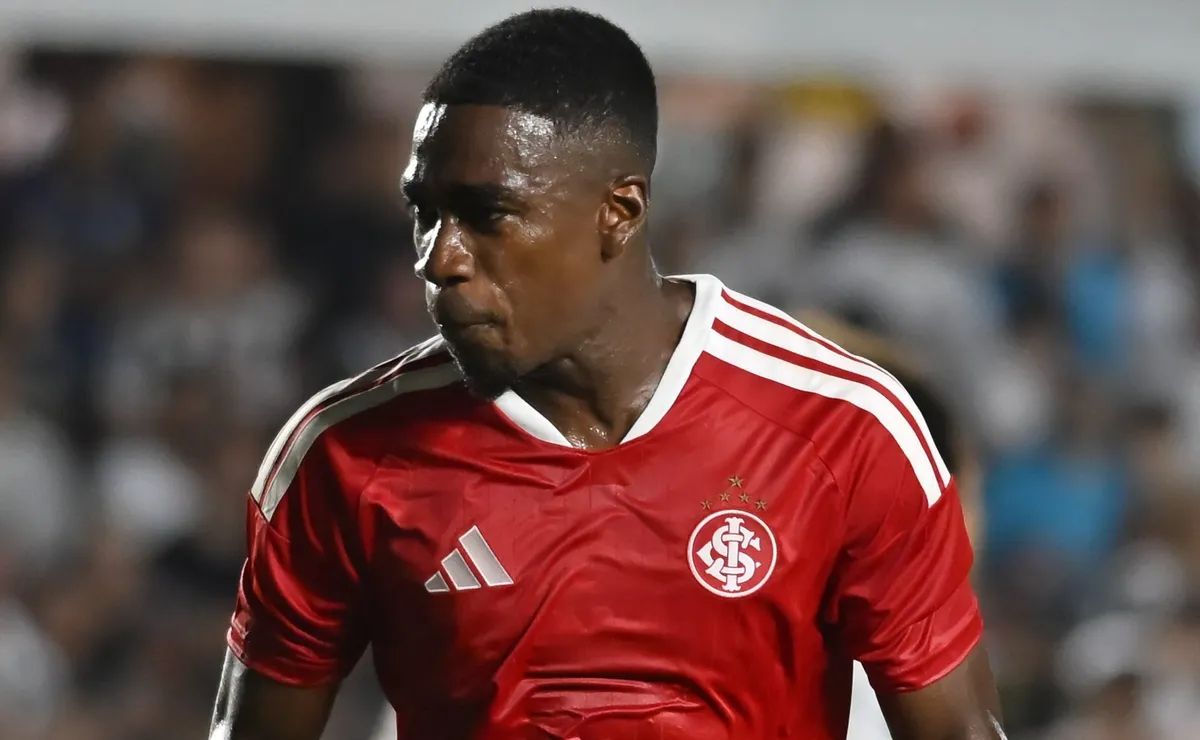 Félix Torres rebate Pezzolano sobre nível abaixo em Internacional x Grêmio: “Um sentimento de frustração”