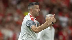 Paulo Pezzolano técnico do Internacional durante partida contra o Grêmio no estádio Beira-Rio. Foto: Liamara Polli/AGIF