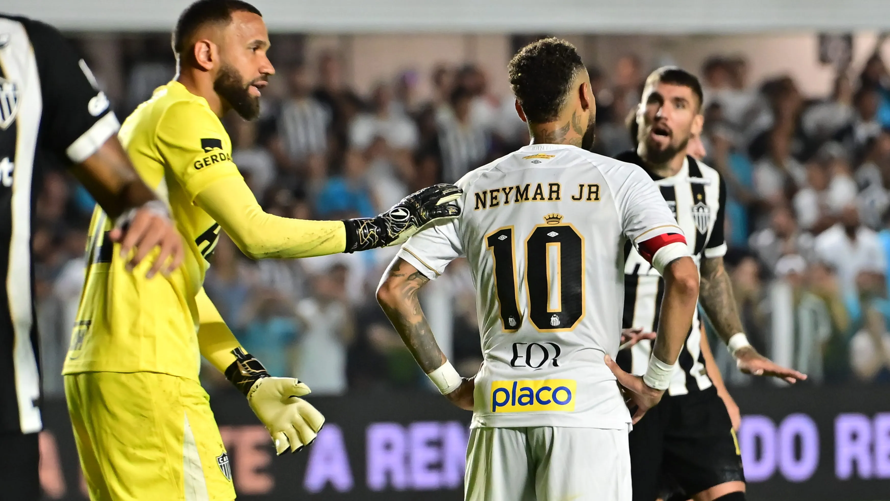 Santos X Atlético-MG. Foto: Jota Erre/AGIF