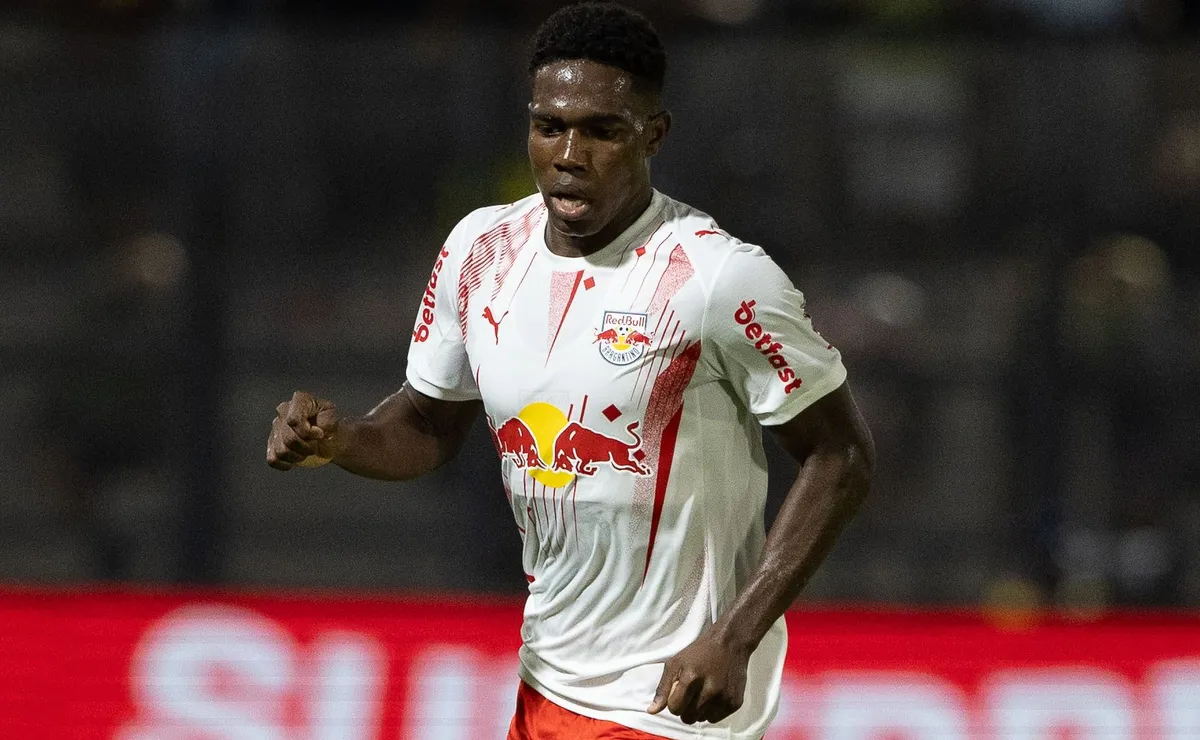 Cruzeiro pode enfrentar o Red Bull Bragantino sem Henry Mosquera, principal driblador do Campeonato Brasileiro