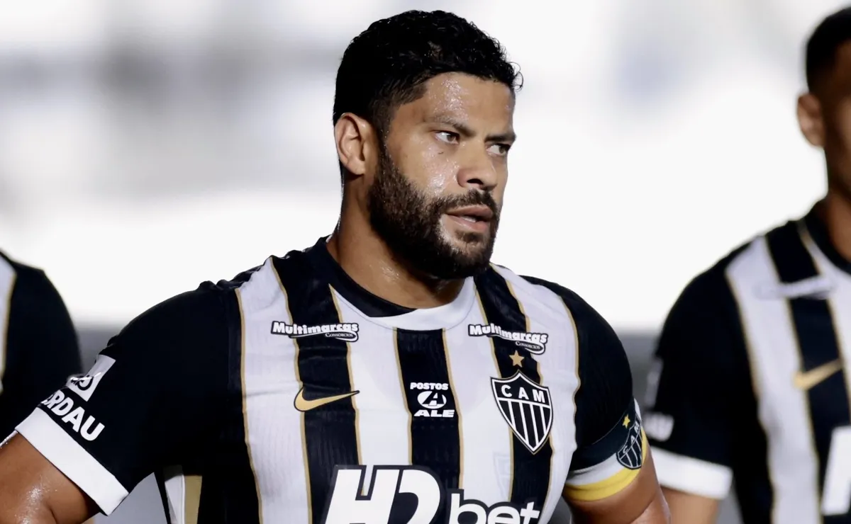 Eduardo Domínguez cobra Hulk após atuação abaixo na derrota do Atlético Mineiro para o Santos