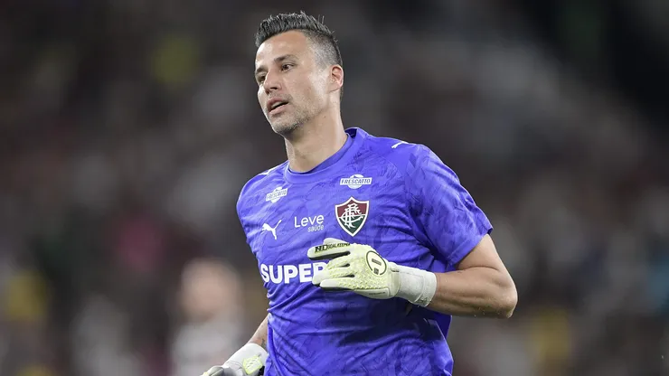 RJ - RIO DE JANEIRO - 12/02/2026 - BRASILEIRO A 2026, FLUMINENSE X BOTAFOGO - Fabio goleiro do Fluminense durante partida contra o Botafogo no estadio Maracana pelo campeonato Brasileiro A 2026. Foto: Thiago Ribeiro/AGIF