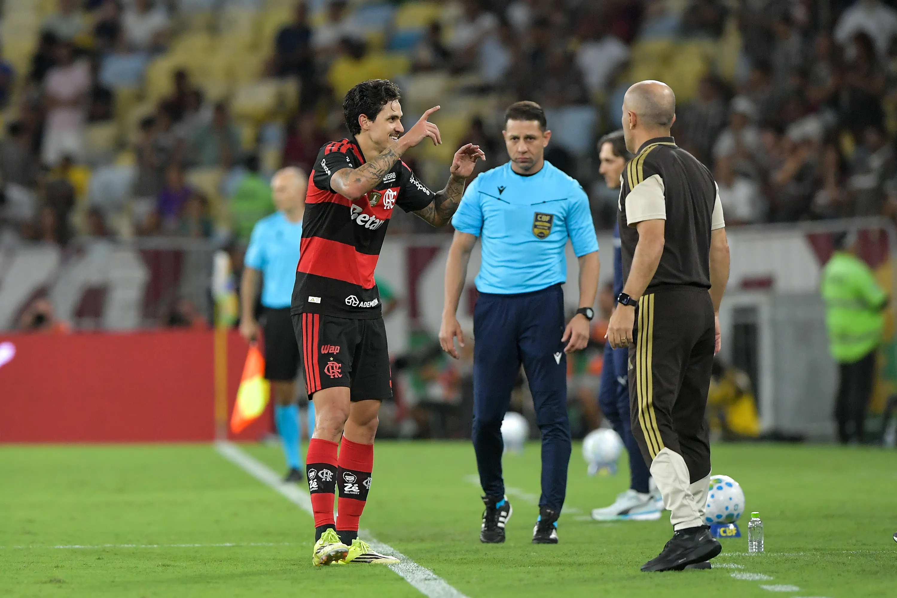 Pedro comemorando gol no Fla-Flu. Foto: Thiago Ribeiro/AGIF