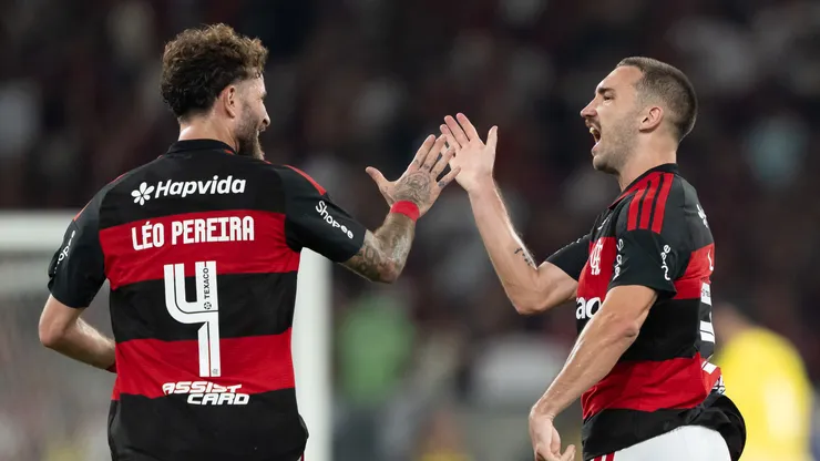 A dupla começou no time titular do Flamengo
