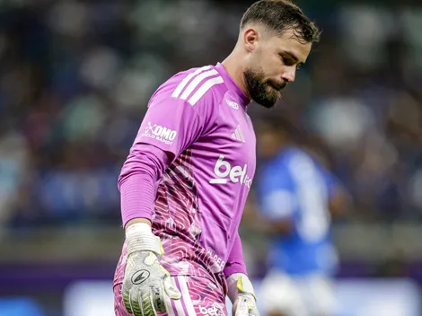 Matheus Cunha recebe suporte de Gerson na vitória do Cruzeiro