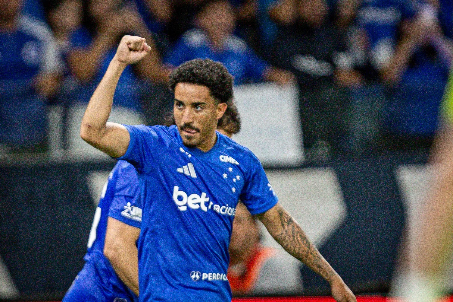 Camisa 88 marcou mais um gol pela Raposa. Foto: Fernando Moreno/AGIF