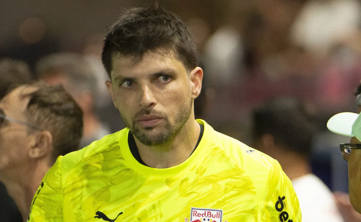 Após virada do Cruzeiro, Thiago Volpi destaca falhas ofensivas do Bragantino no Campeonato Brasileiro