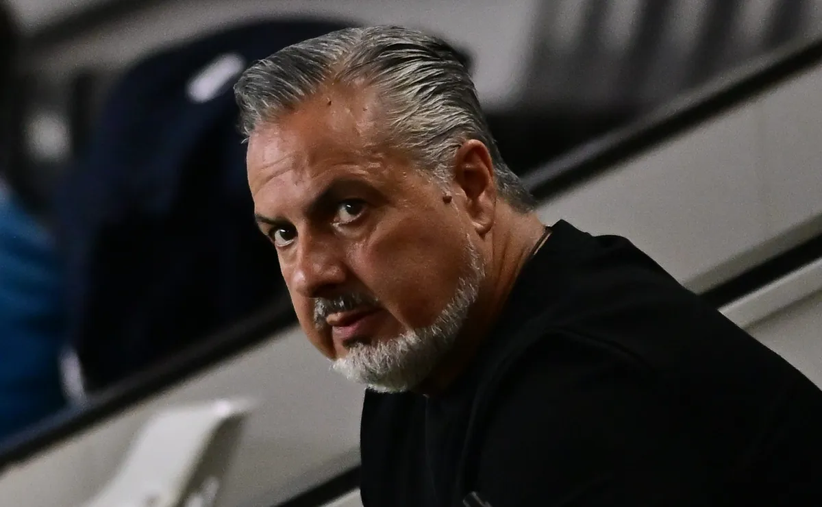 José Boto rebate o Palmeiras após adiamento de Fluminense x Flamengo: “São chorões, choram por tudo”