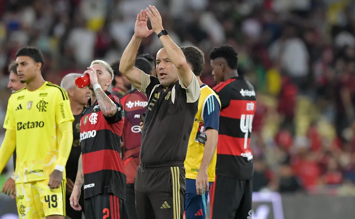 Leonardo Jardim revela merecimento do Flamengo em golear o Fluminense: “Três ou quatro gols”