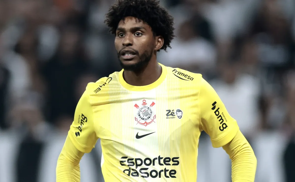 Hugo Souza relata cotovelada de Flaco López em Bidon durante Corinthians X Palmeiras e contesta VAR