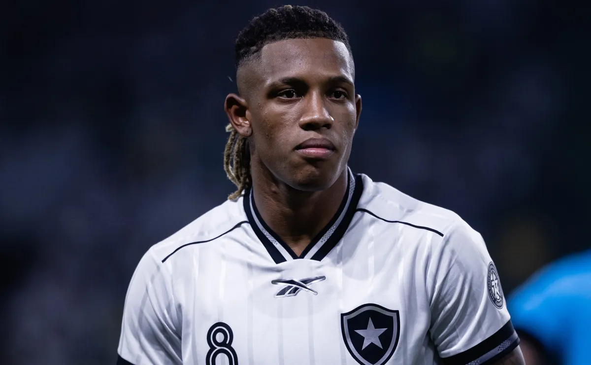 Danilo destaca chance de ir à Copa após empate do Botafogo: “Se eu continuar nessa pegada aí, estarei na Copa”