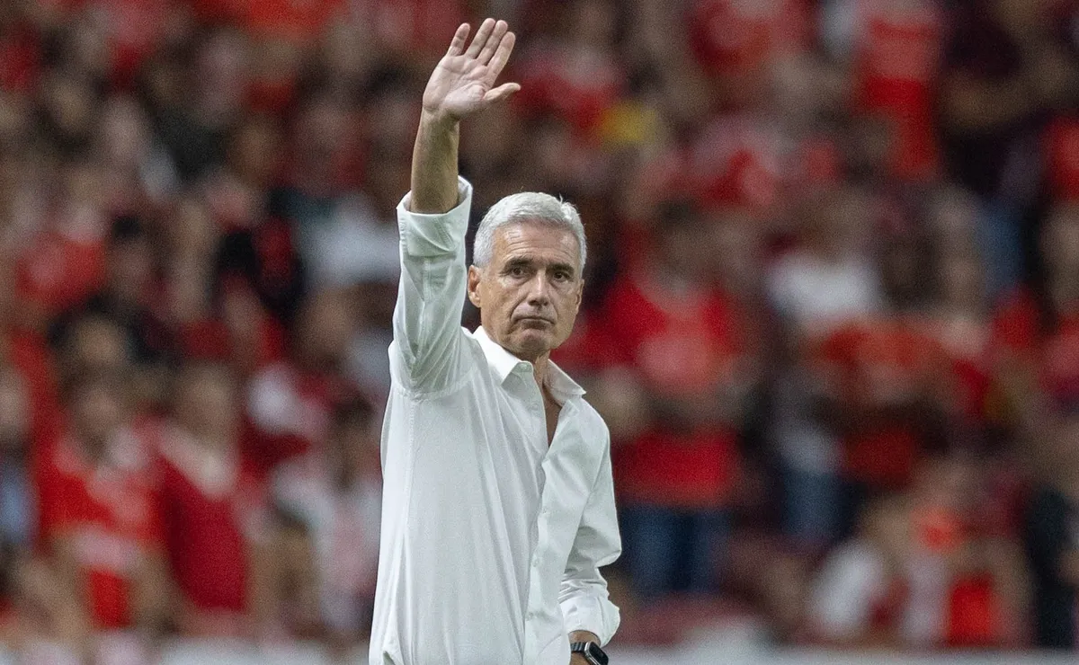 Oscilações do Grêmio seguem roteiro previsto por Luís Castro e levantam debate