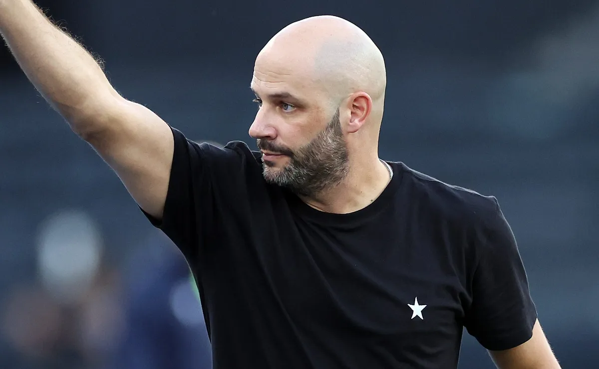 Franclim Carvalho enaltece Danilo após empate do Botafogo em casa: “Jogador acima da média”