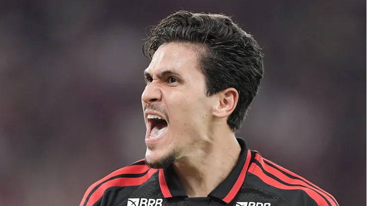 Pedro no Flamengo. Foto: Thiago Ribeiro/AGIF
