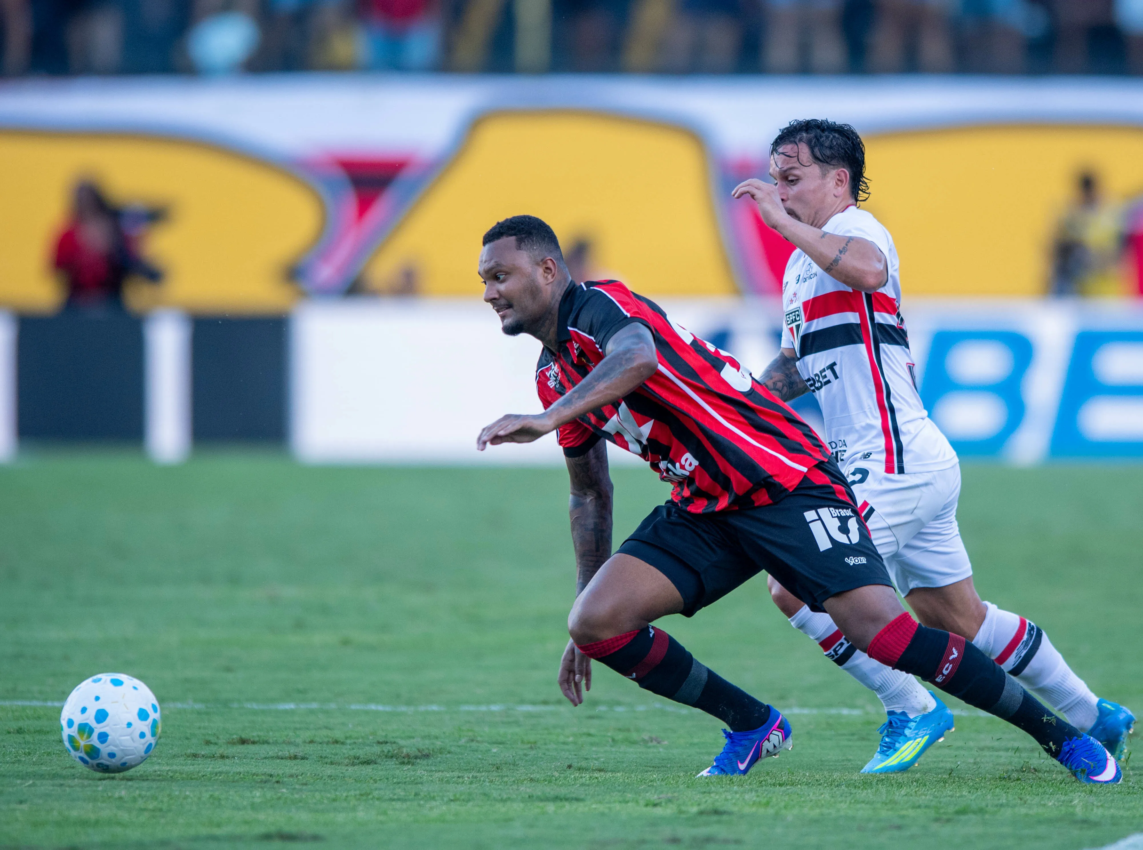 São Paulo perdeu para o Vitória na última partida. Foto: Jhony Pinho/AGIF