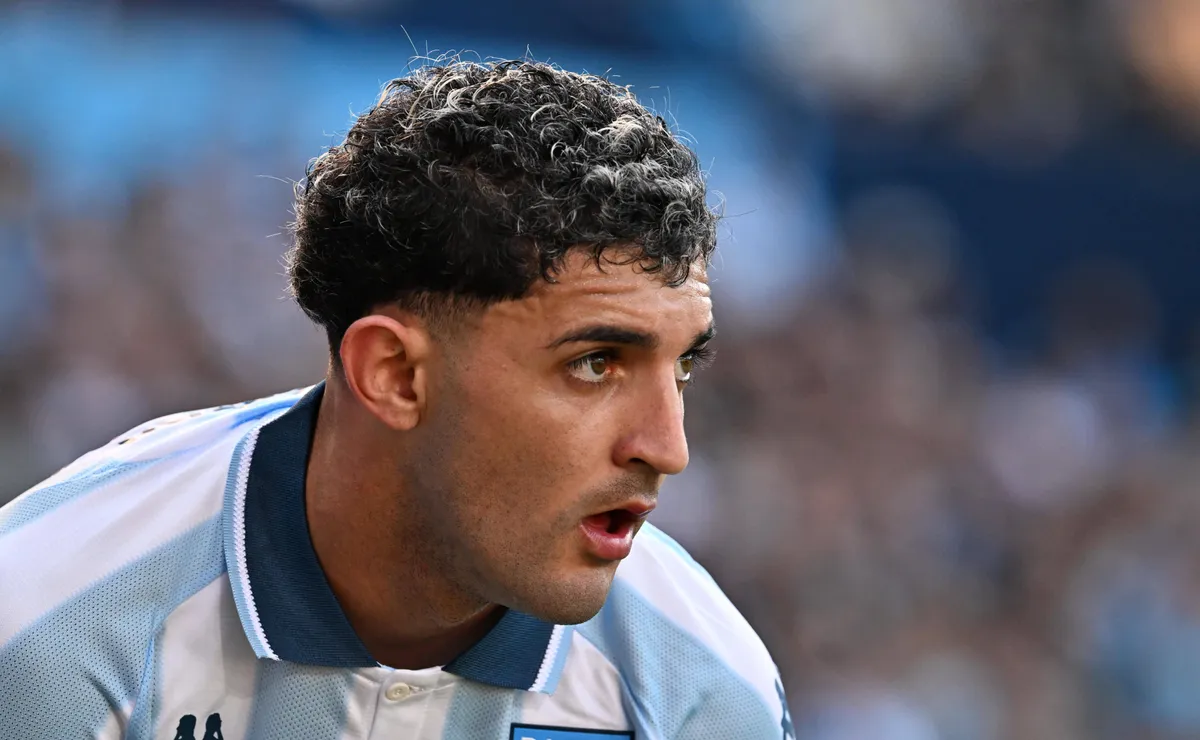 Especulado no Grêmio, Martirena pode deixar o Racing no meio do ano, mas para jogar na Europa