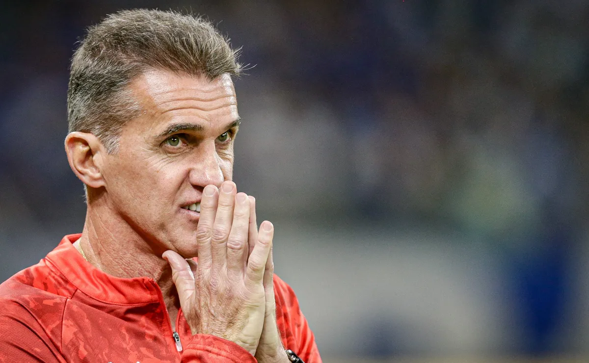 Vagner Mancini faz análise do Cruzeiro após derrota no Mineirão: “As coisas ficaram mais difíceis”