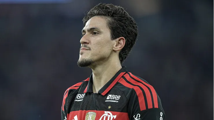 RJ - RIO DE JANEIRO - 05/04/2026 - BRASILEIRO A 2026, FLAMENGO X SANTOS - Pedro jogador do Flamengo durante partida contra o Santos no estadio Maracana pelo campeonato Brasileiro A 2026.
