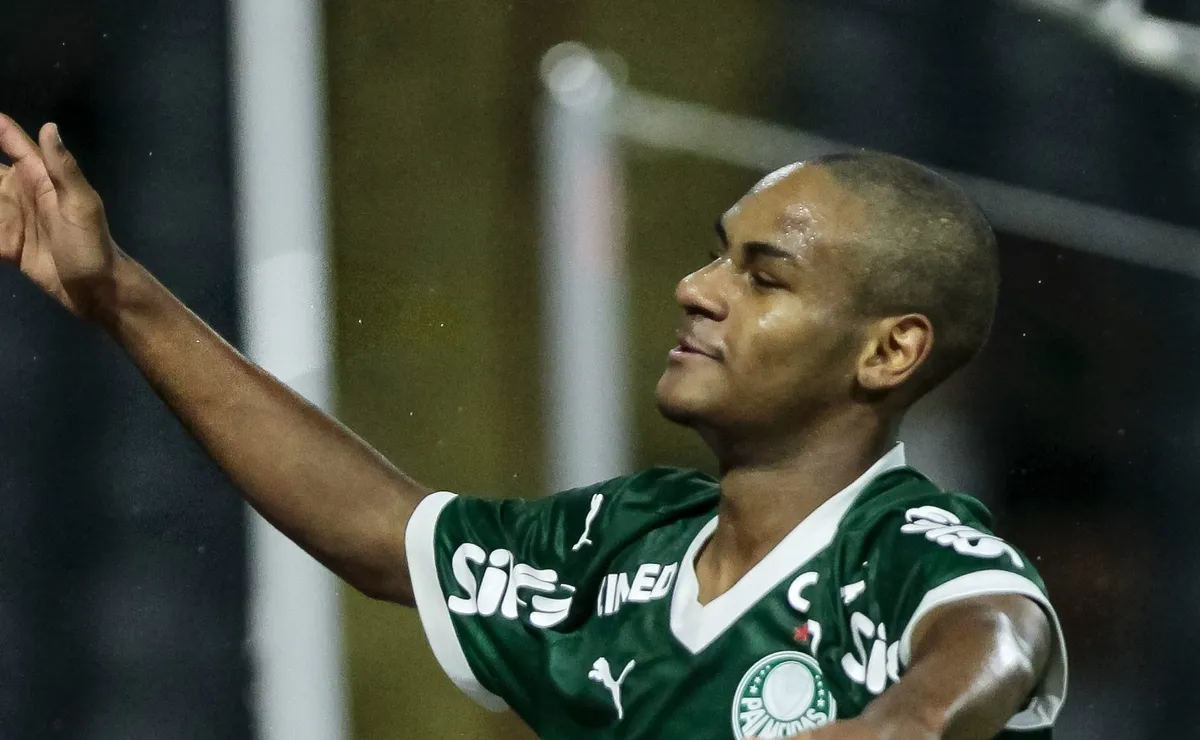 Manchester City avança por Eduardo Conceição e prepara oferta de R$ 235 milhões ao Palmeiras