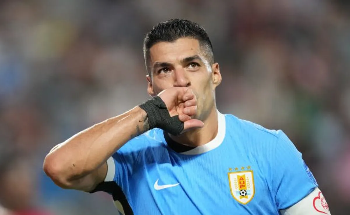 Suárez pode disputar sua última Copa do Mundo e retornar à seleção uruguaia