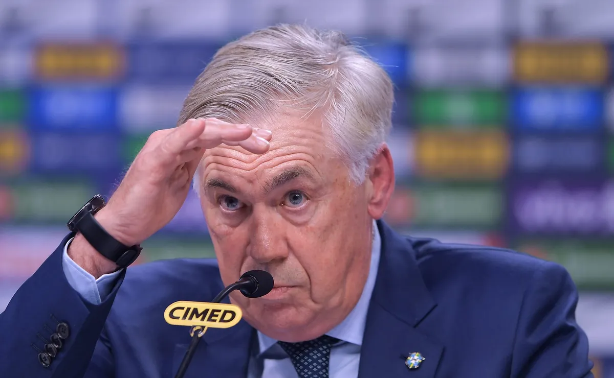 Andrey Santos pode acabar de fora da última convocação de Ancelotti por momento ruim no Chelsea