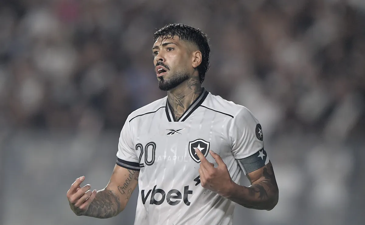 Botafogo chega a 11 jogos seguidos sofrendo gols na temporada e liga alerta na defesa