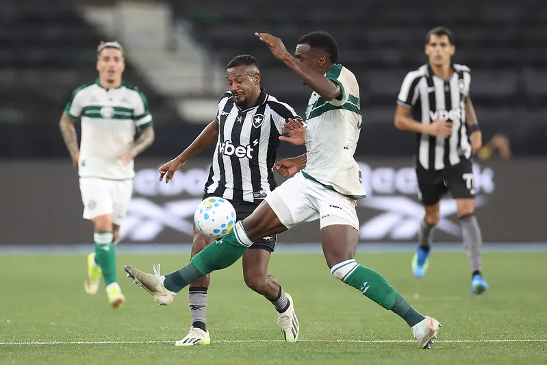 Botafogo ficou no empate com o Coritiba. Foto: Vitor Silva/Botafogo
