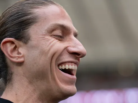 Filipe Luís se rende a Ancelotti e confia no trabalho