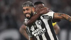 Zagueiro tem o futuro incerto - Foto: Wagner Meier/Getty Images.