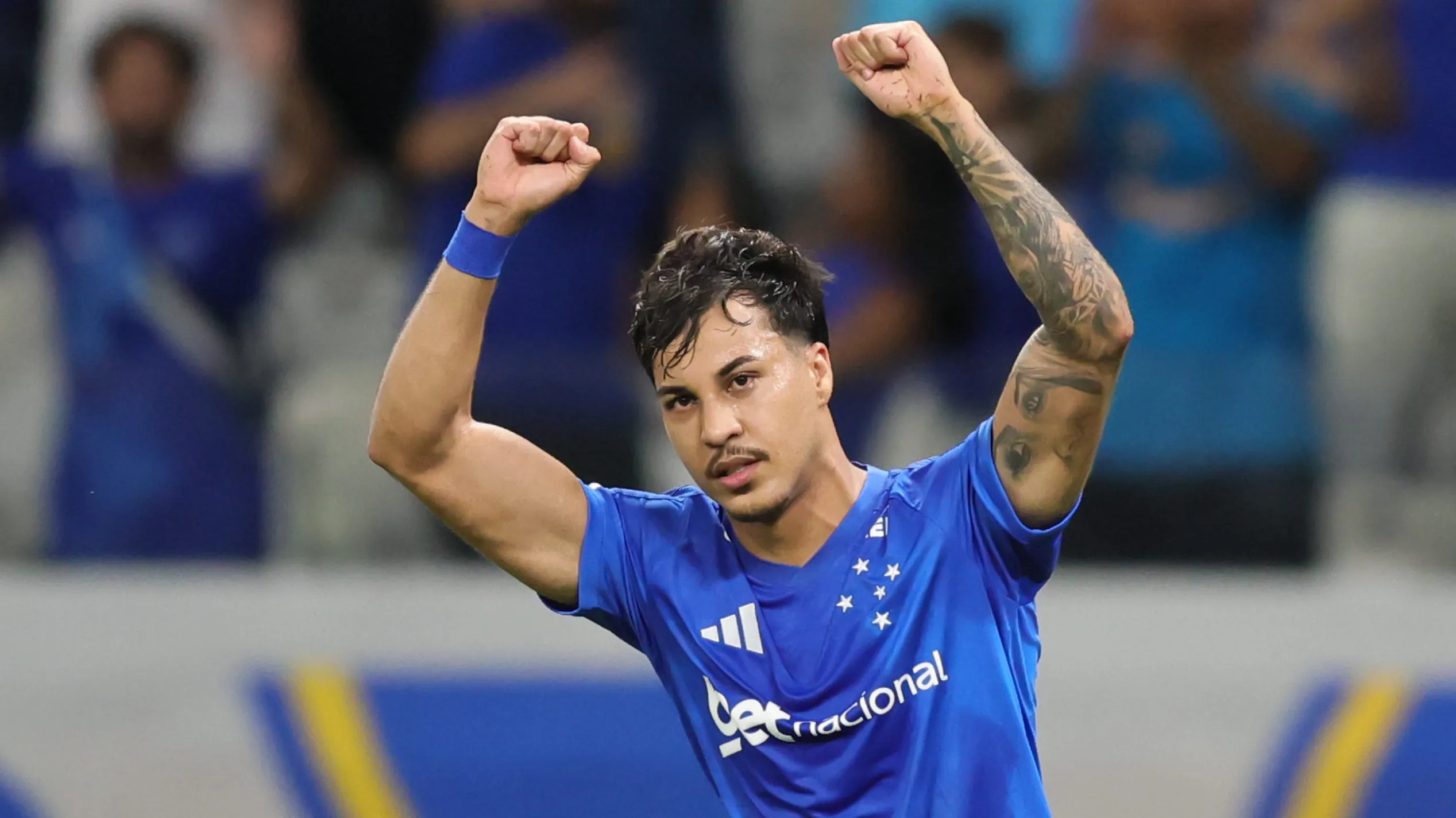 Kaio Jorge jogador do Cruzeiro comemora seu gol durante partida contra o Vitoria no estadio Mineirao pelo campeonato Brasileiro A 2026. Foto: Gilson Lobo/AGIF
